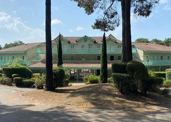 Renove Et Cosy Dans * ラカノー